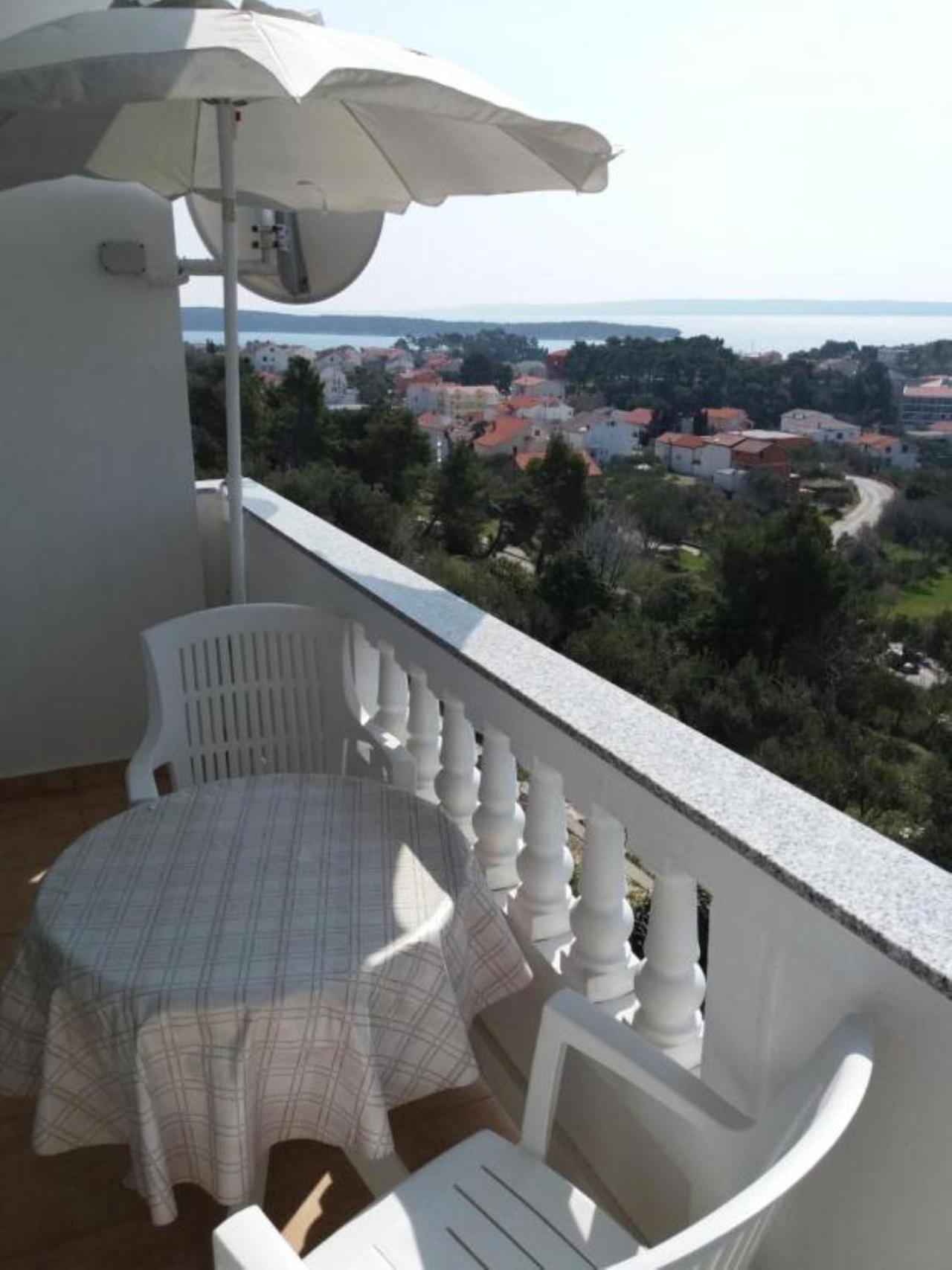 Guest House Lucija Banjol Exteriér fotografie