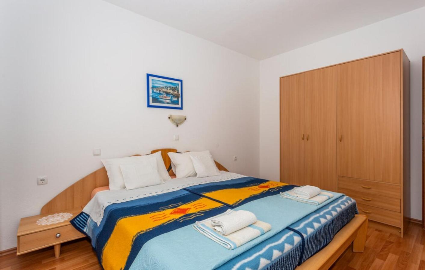 Guest House Lucija Banjol Pokoj fotografie