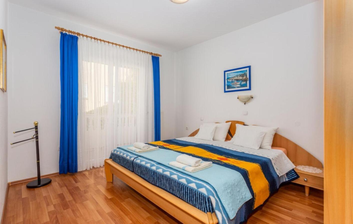 Guest House Lucija Banjol Pokoj fotografie